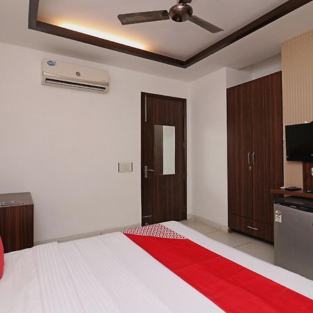Wonderland Inn Near Aravali Biodiversity Park Gurgaon Exterior foto