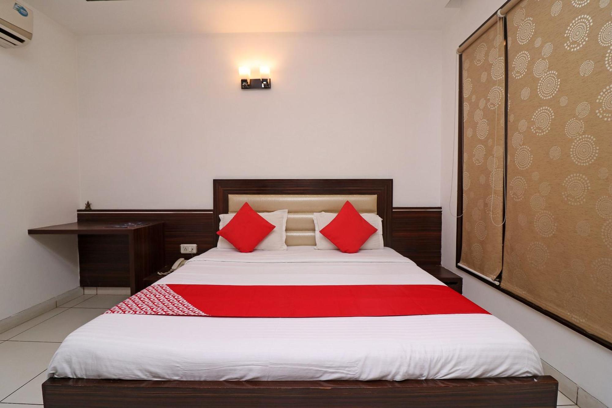 Wonderland Inn Near Aravali Biodiversity Park Gurgaon Exterior foto