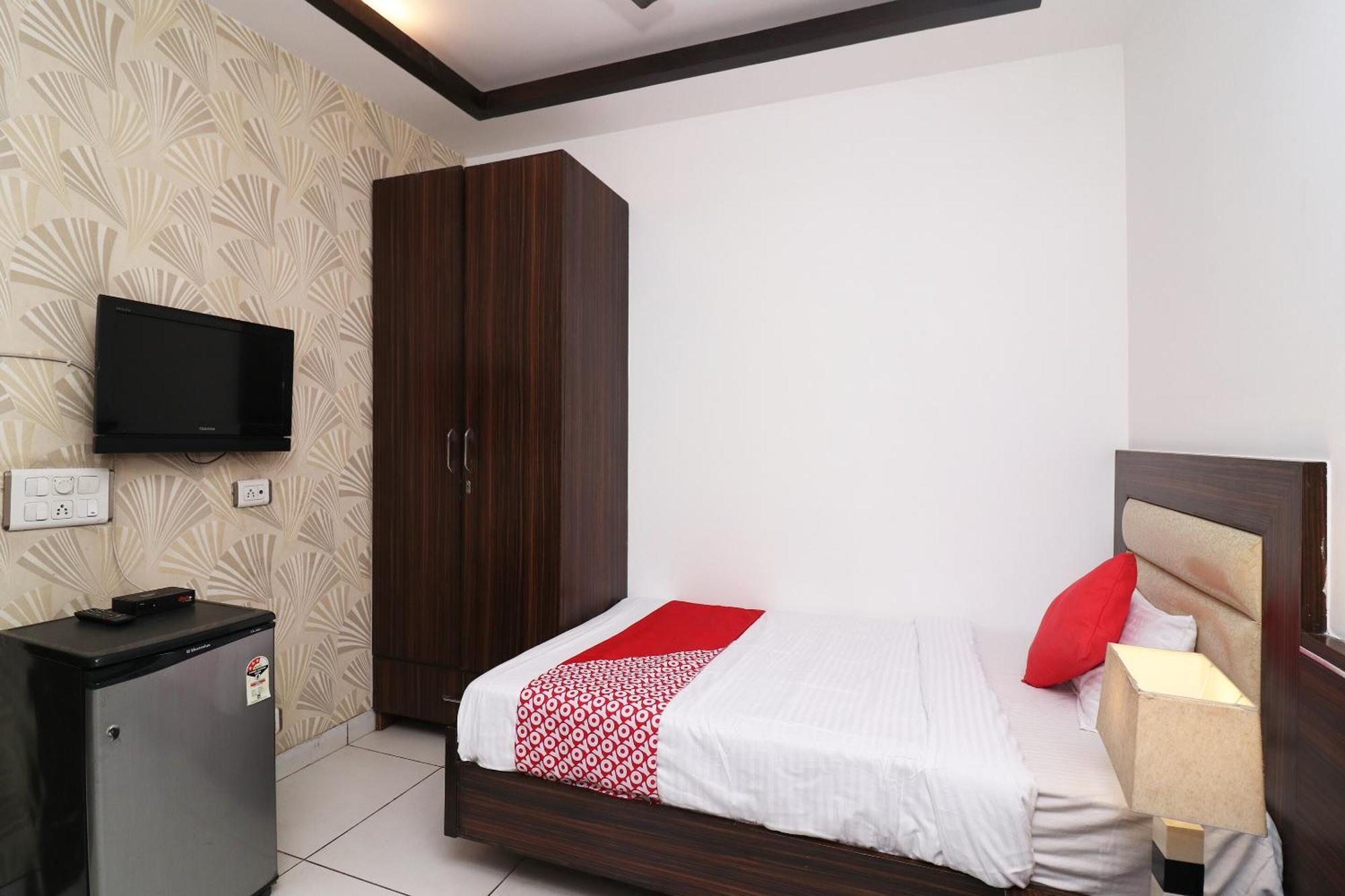 Wonderland Inn Near Aravali Biodiversity Park Gurgaon Exterior foto