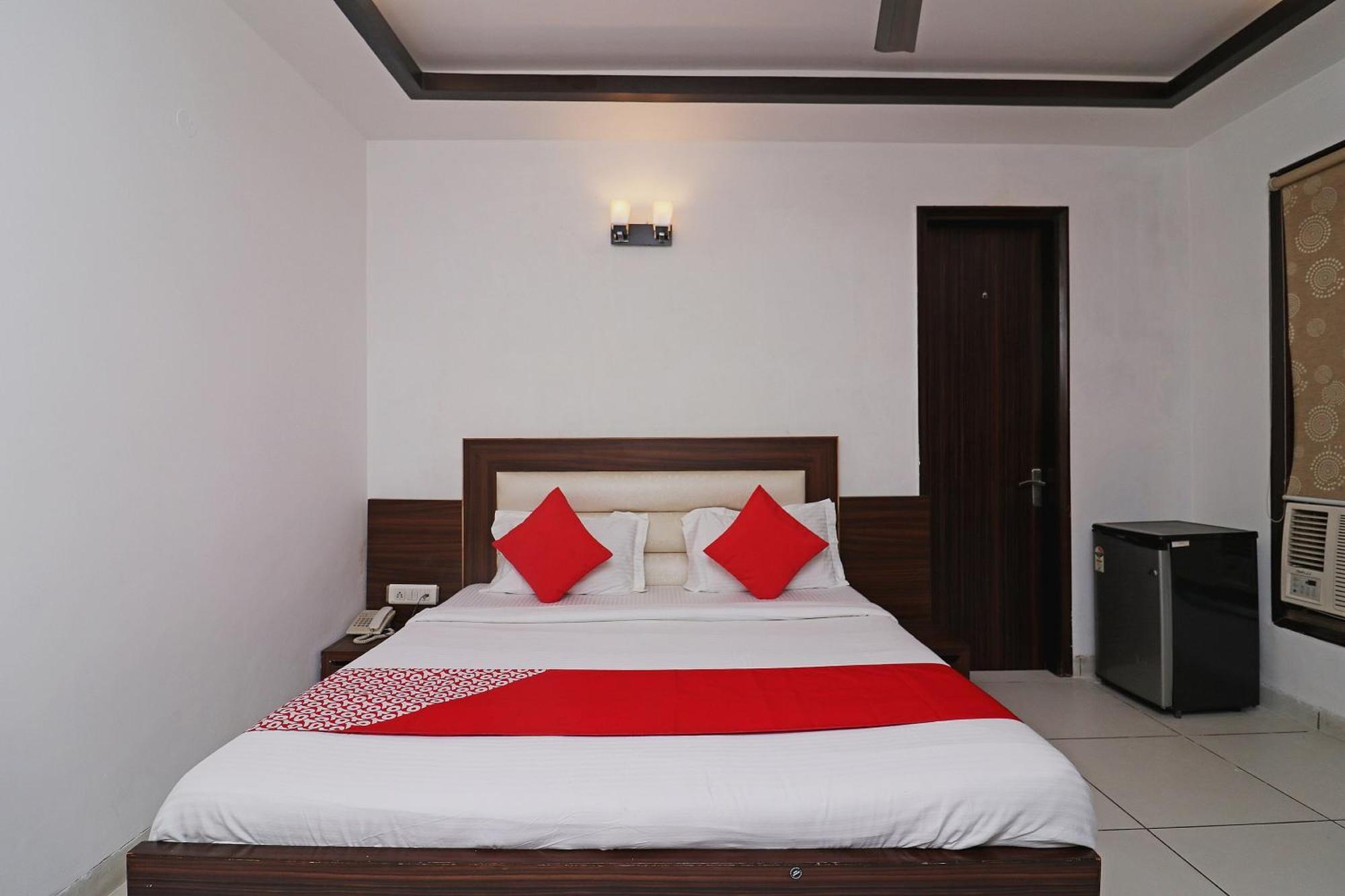 Wonderland Inn Near Aravali Biodiversity Park Gurgaon Exterior foto