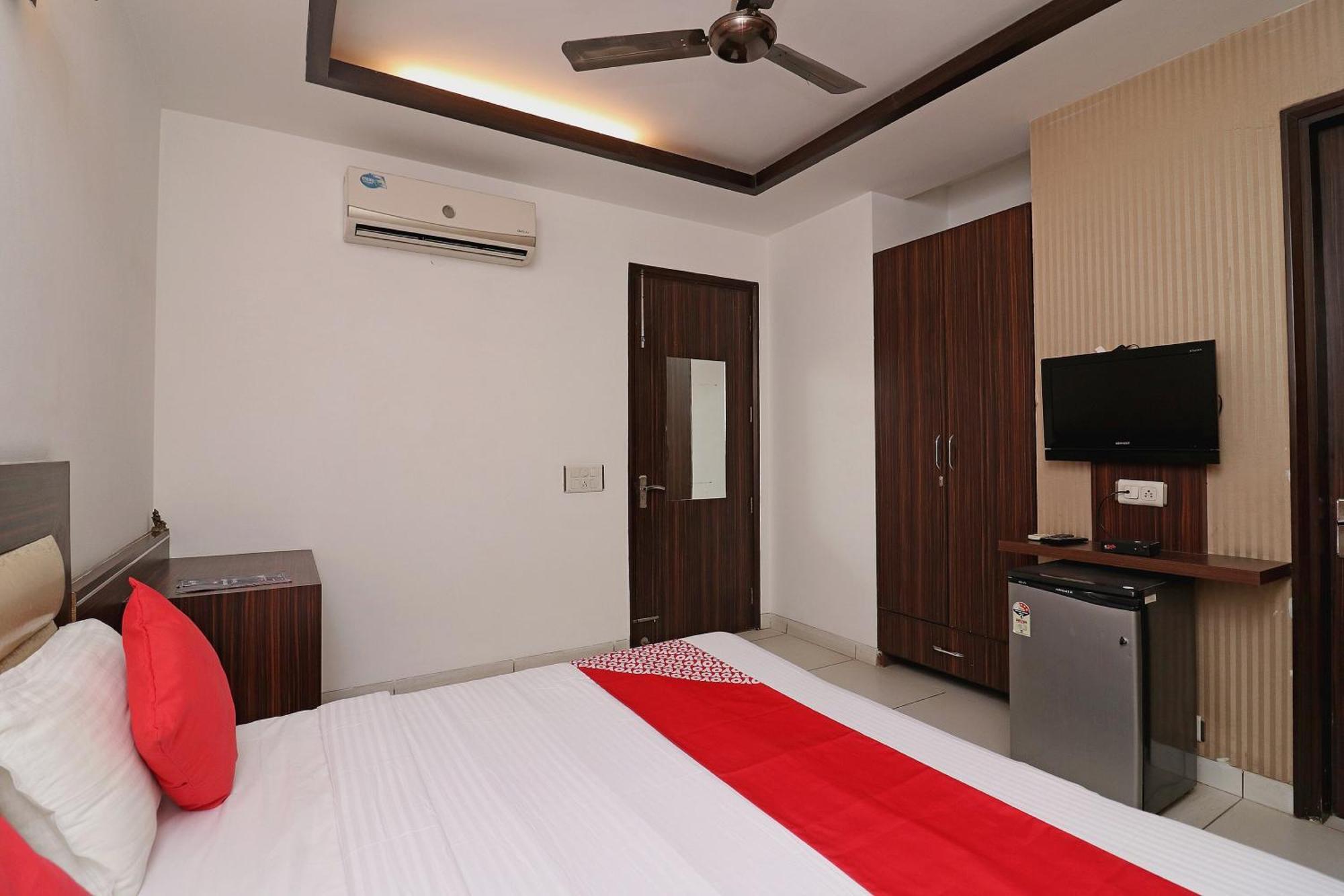 Wonderland Inn Near Aravali Biodiversity Park Gurgaon Exterior foto