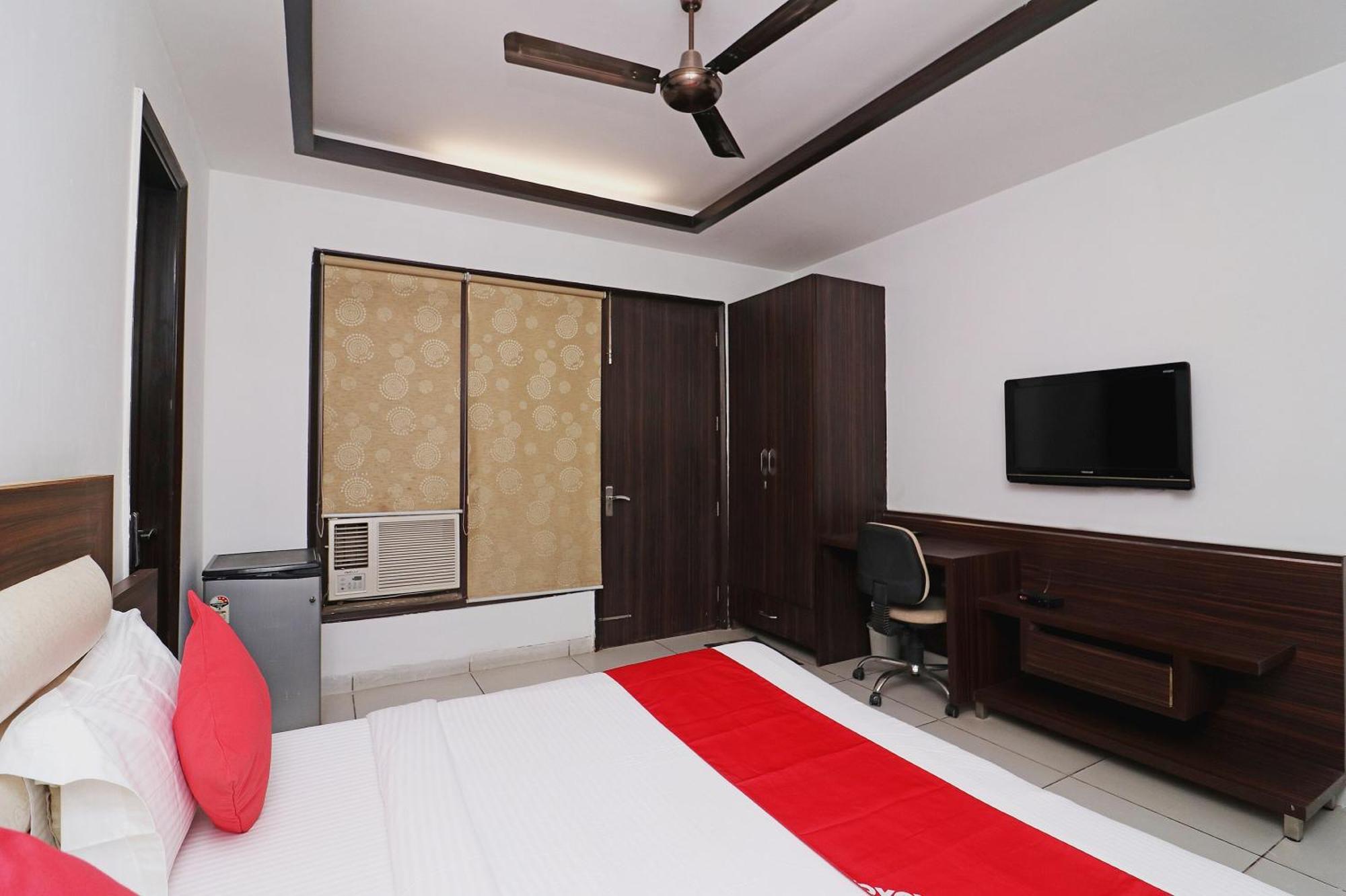 Wonderland Inn Near Aravali Biodiversity Park Gurgaon Exterior foto